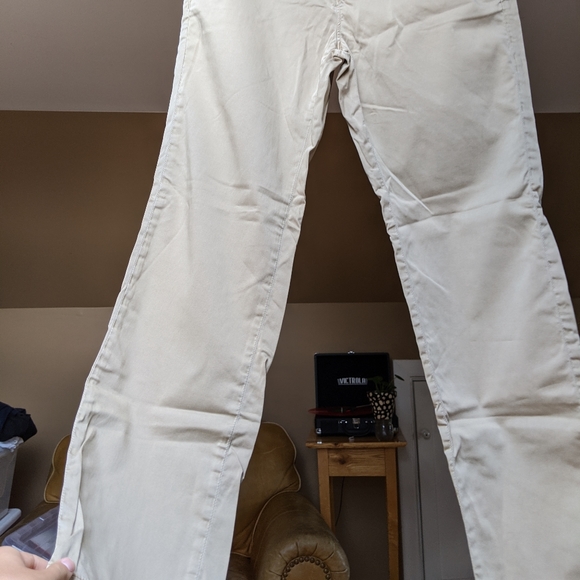 Banana Republic khaki chinos - Picture 3 of 4